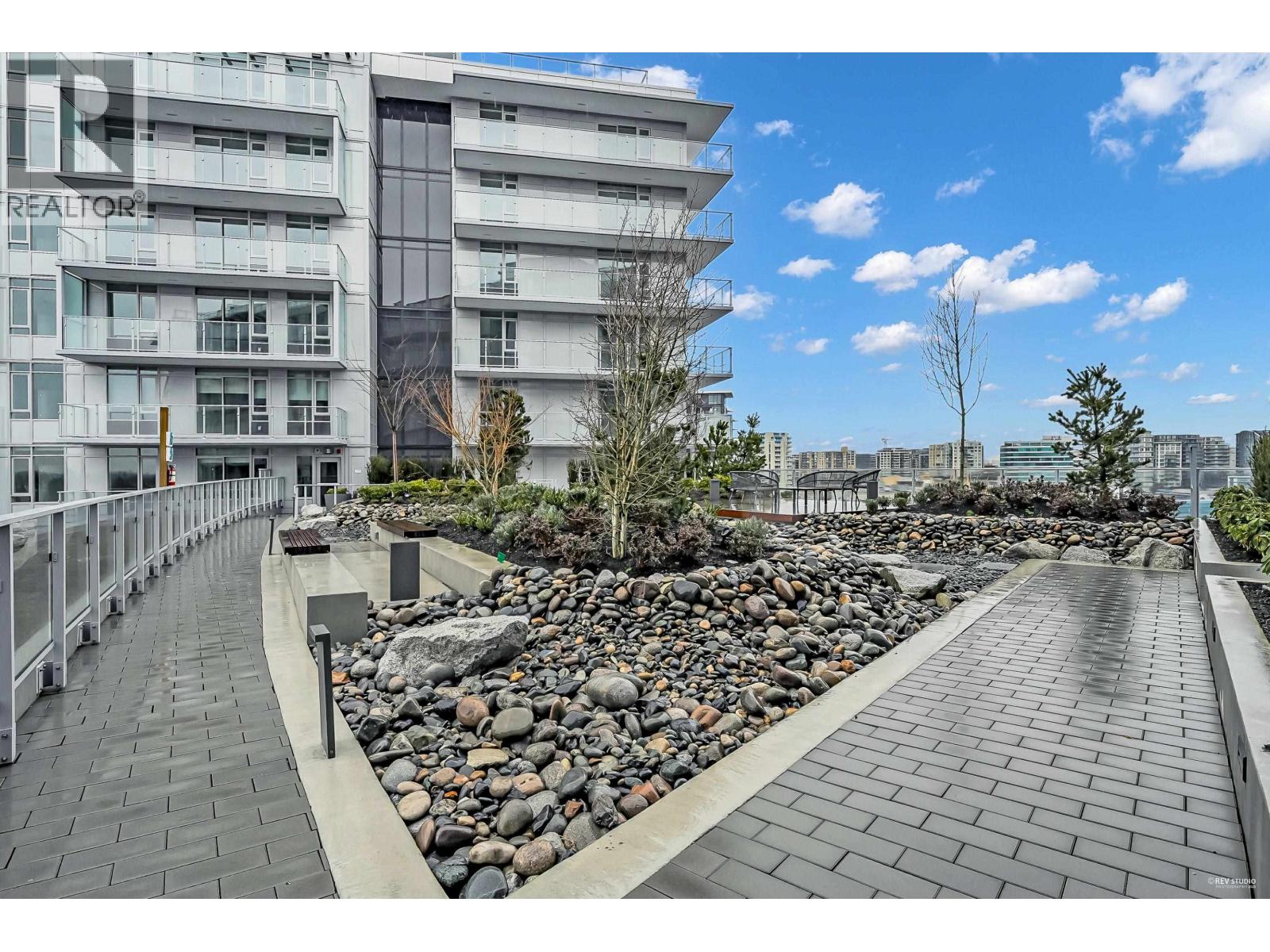902 6808 Minoru Boulevard Property Photo 23