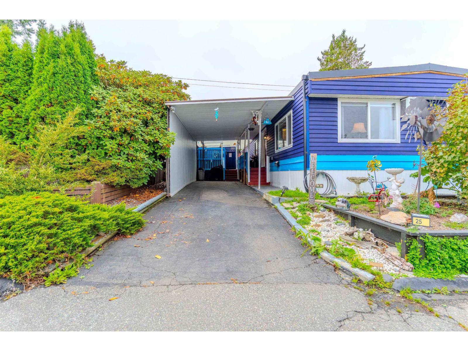 25 13650 80 Avenue Property Photo 2