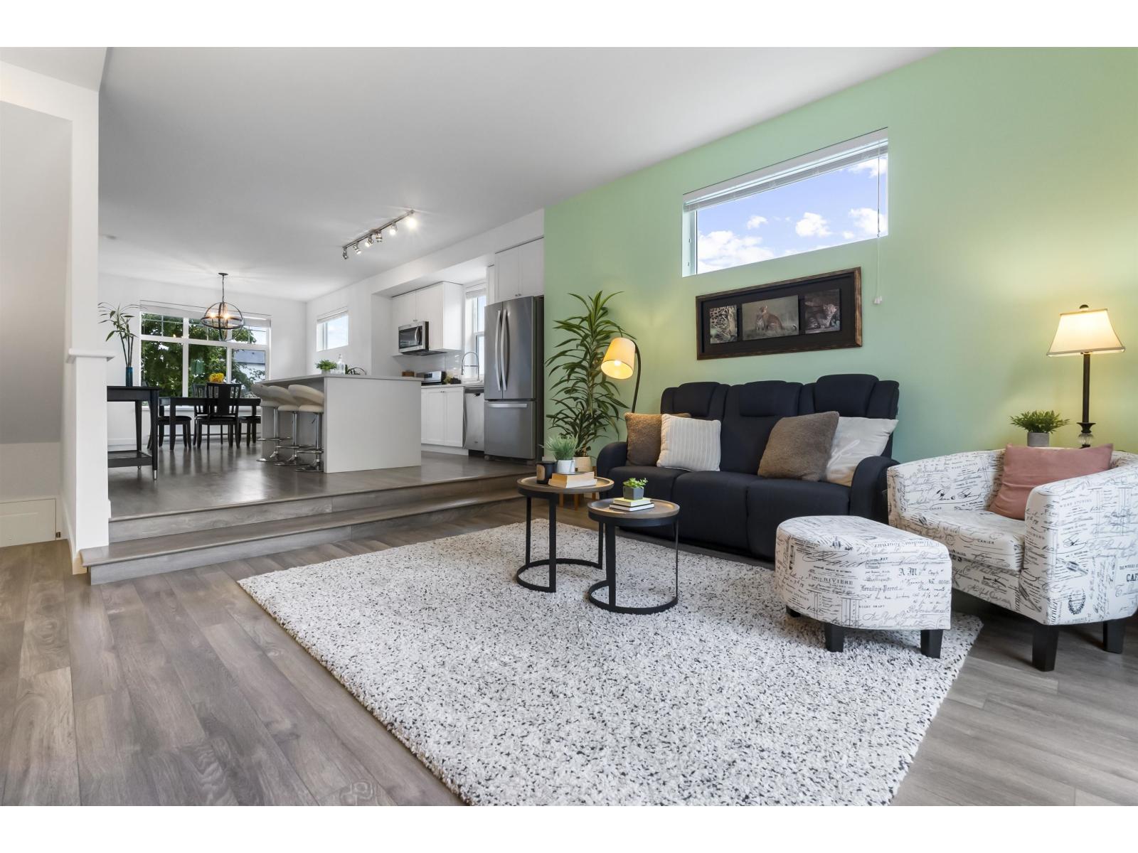 58 16678 25 Avenue Property Photo 3