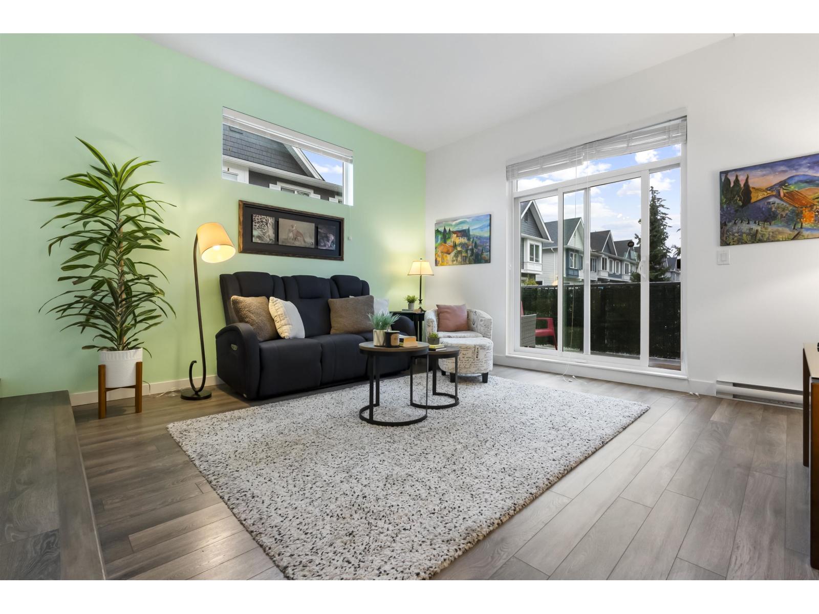 58 16678 25 Avenue Property Photo 4