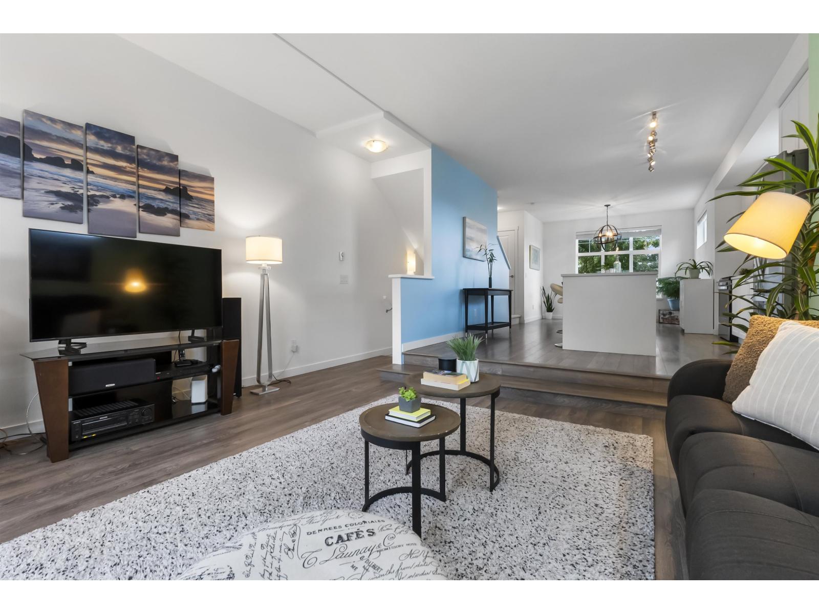 58 16678 25 Avenue Property Photo 5