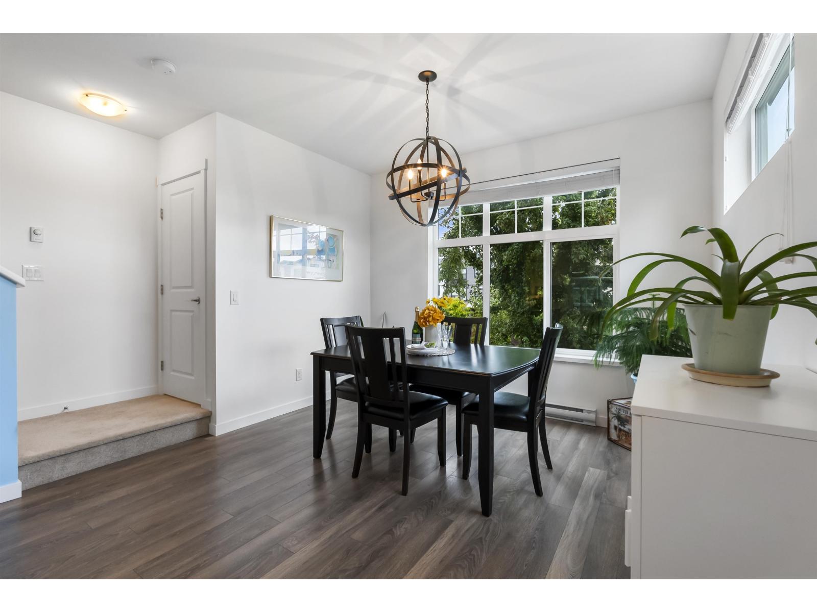 58 16678 25 Avenue Property Photo 6