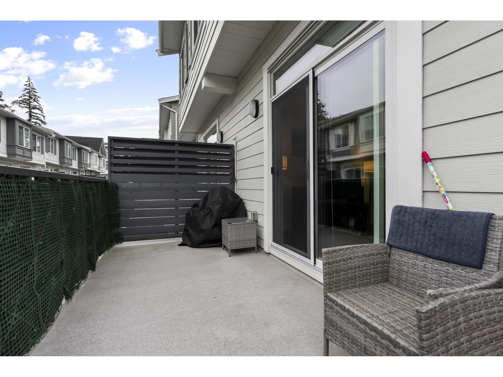58 16678 25 Avenue Property Photo 29
