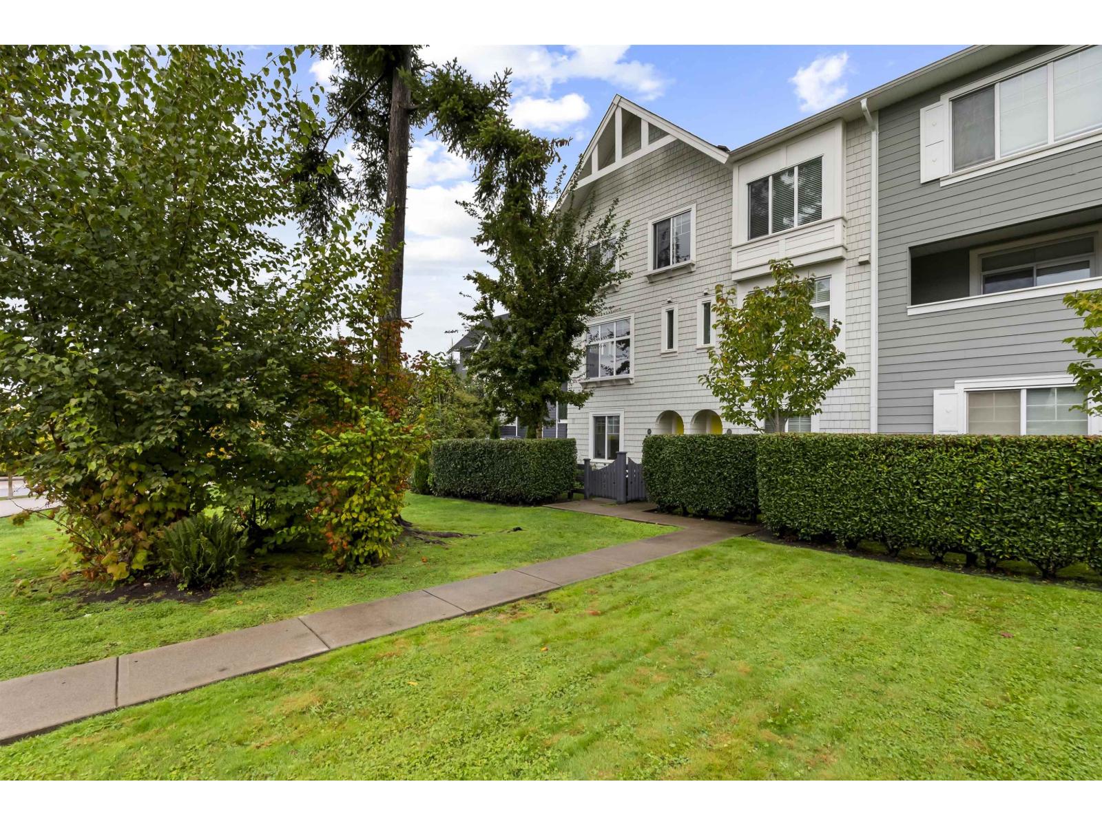 58 16678 25 Avenue Property Photo 35