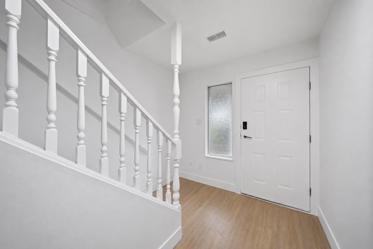 1576 161 Street Property Photo 7