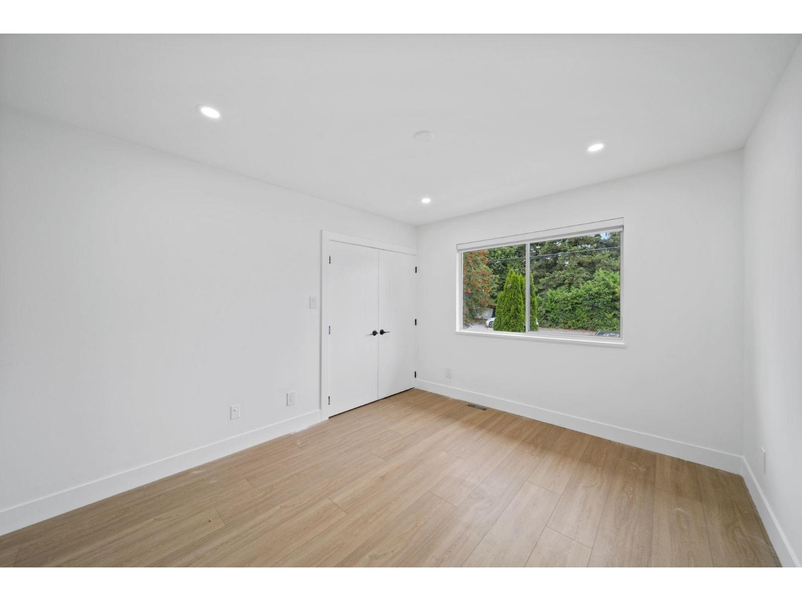 1576 161 Street Property Photo 19