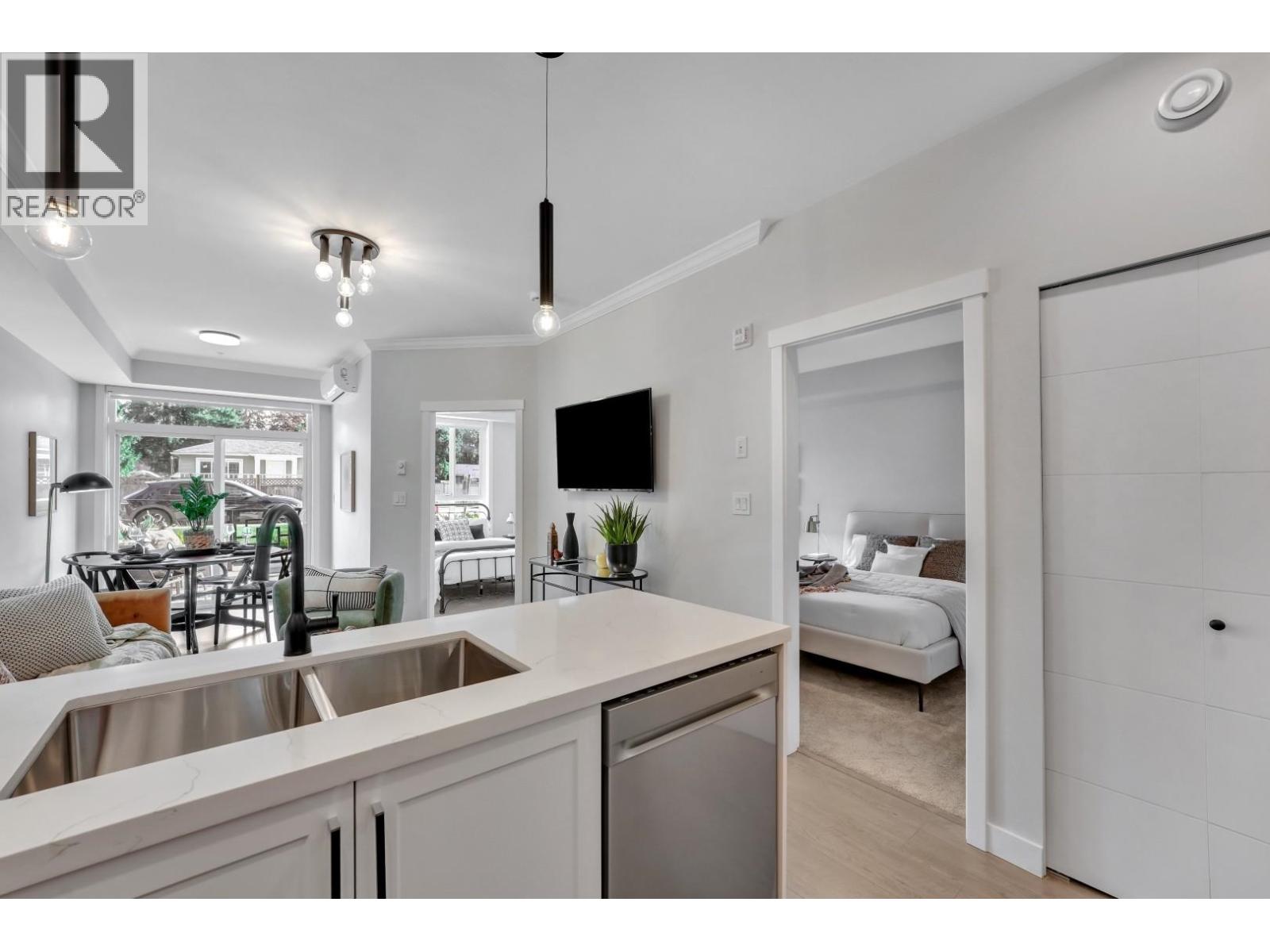 212 12143 223 Street Property Photo 10