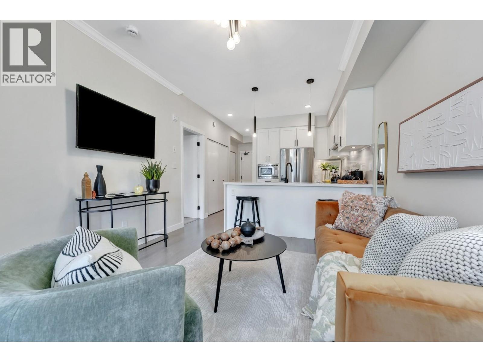 212 12143 223 Street Property Photo 16