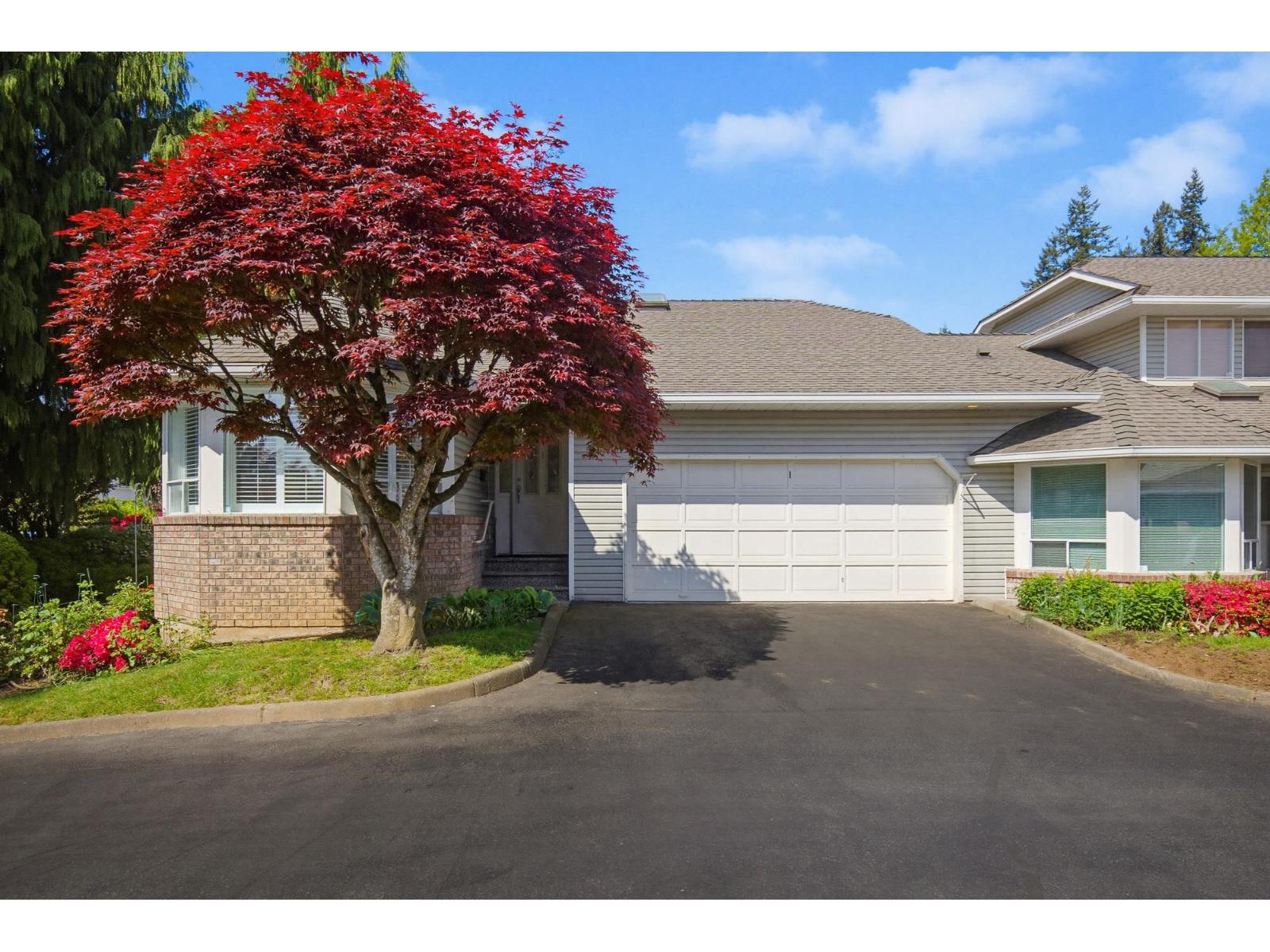 1 32615 Murray Avenue Property Photo 1