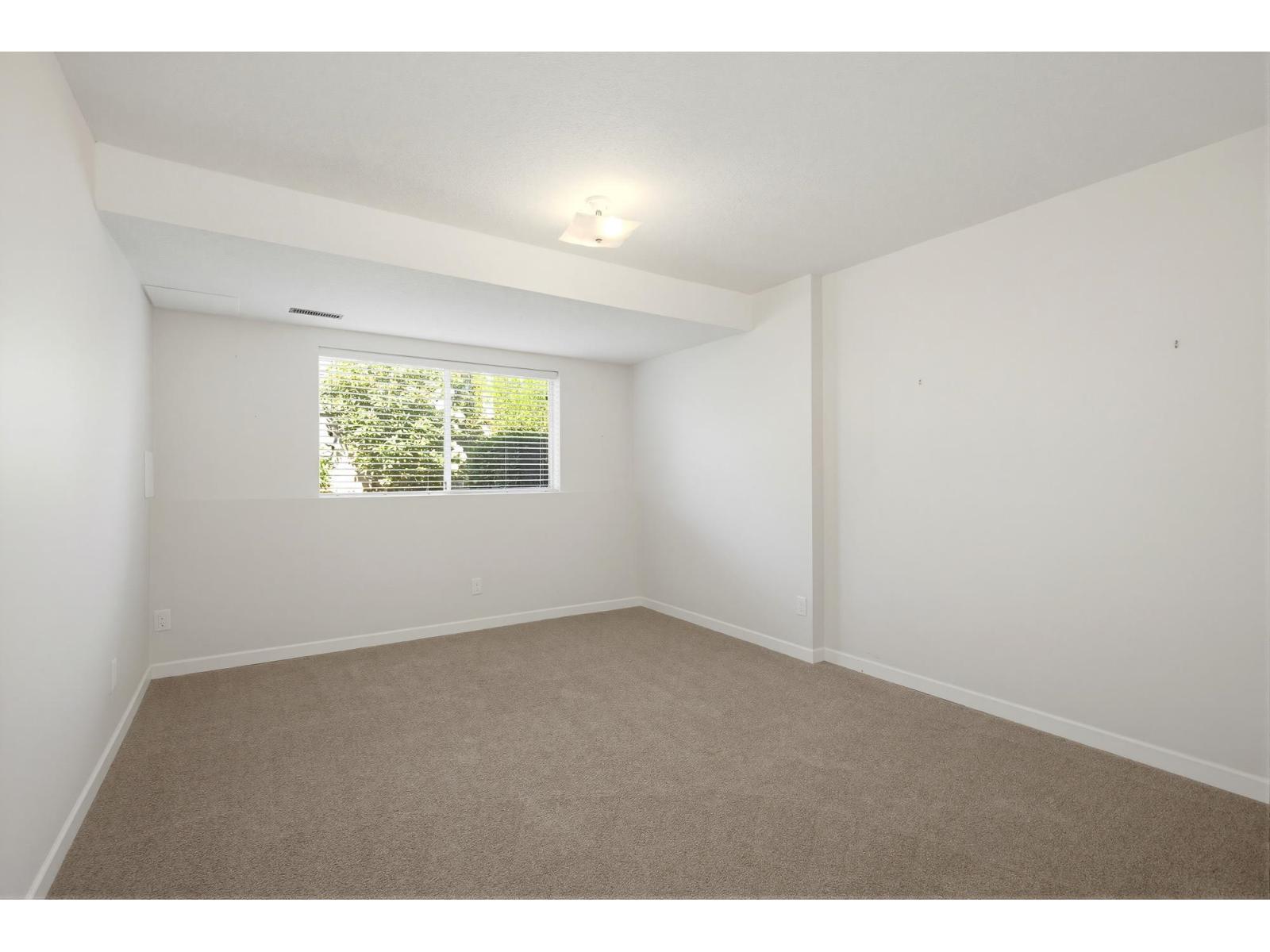 1 32615 Murray Avenue Property Photo 31