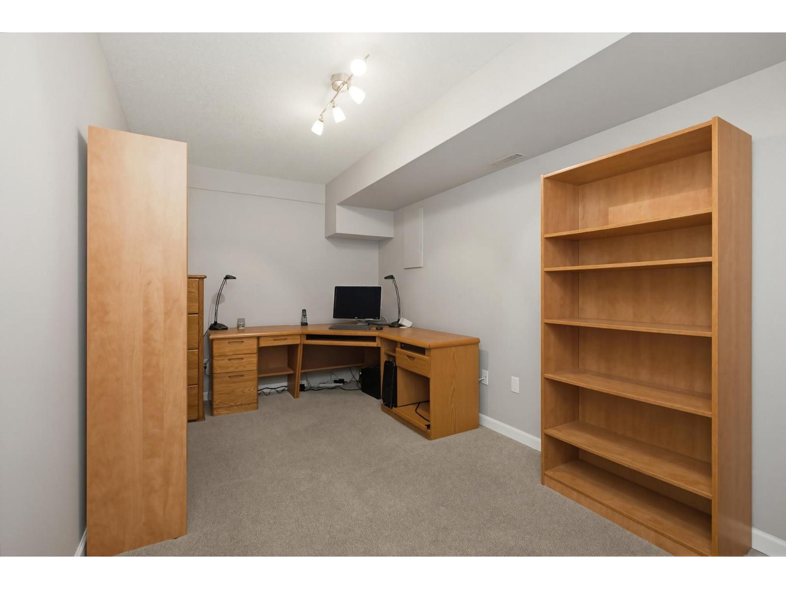 1 32615 Murray Avenue Property Photo 32