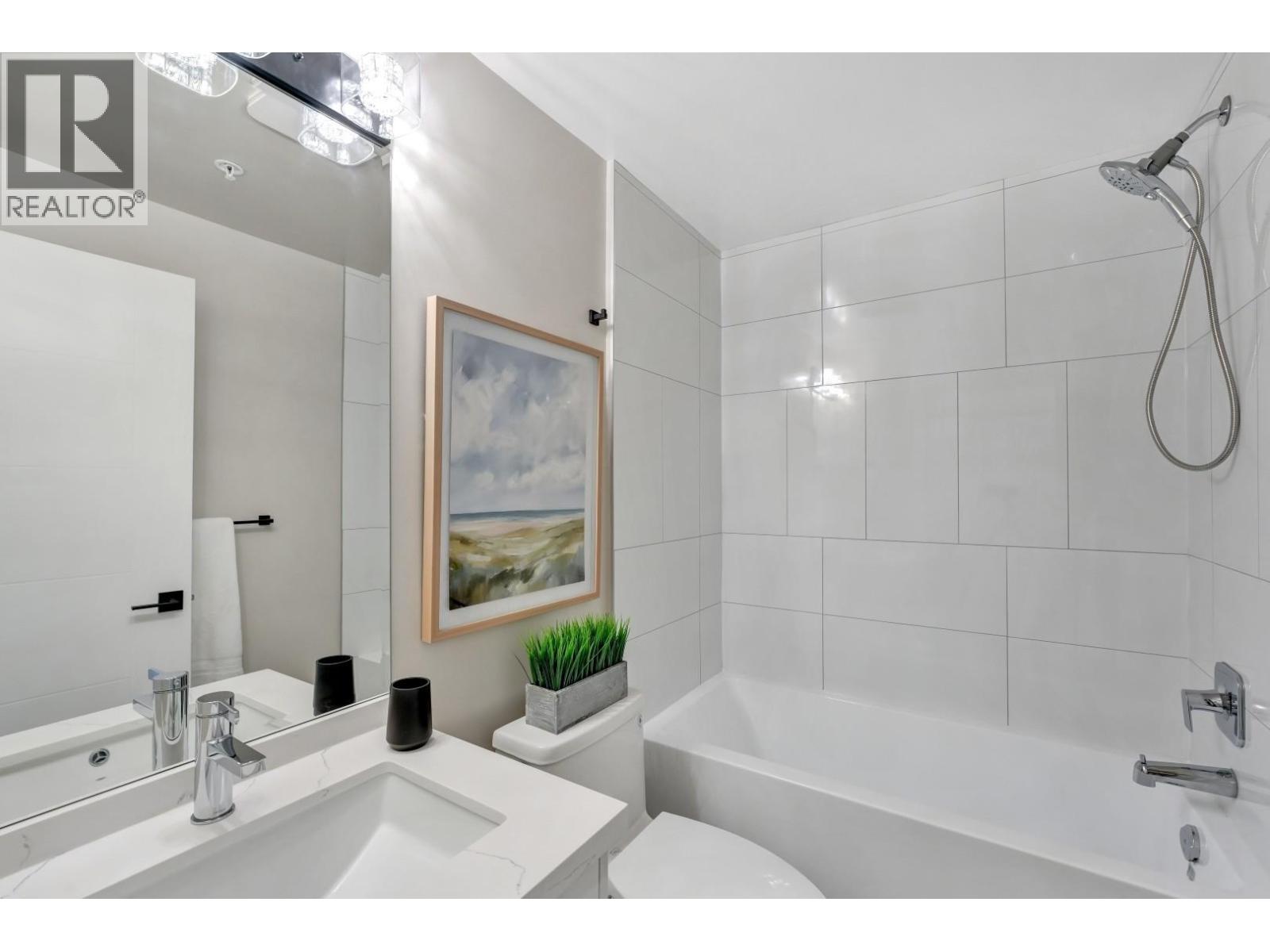 218 12143 223 Street Property Photo 4