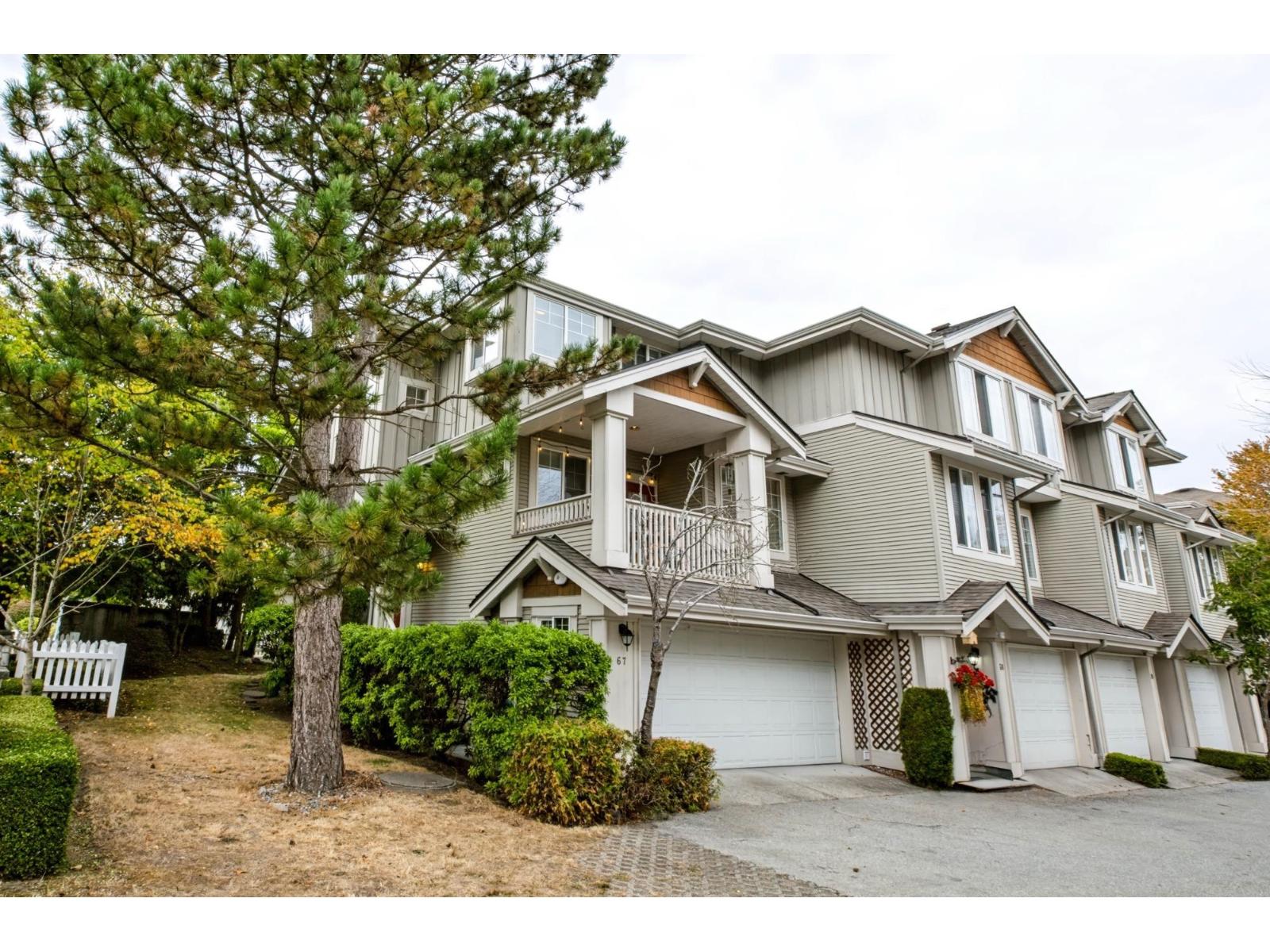 67 14877 58 Avenue Property Photo 1
