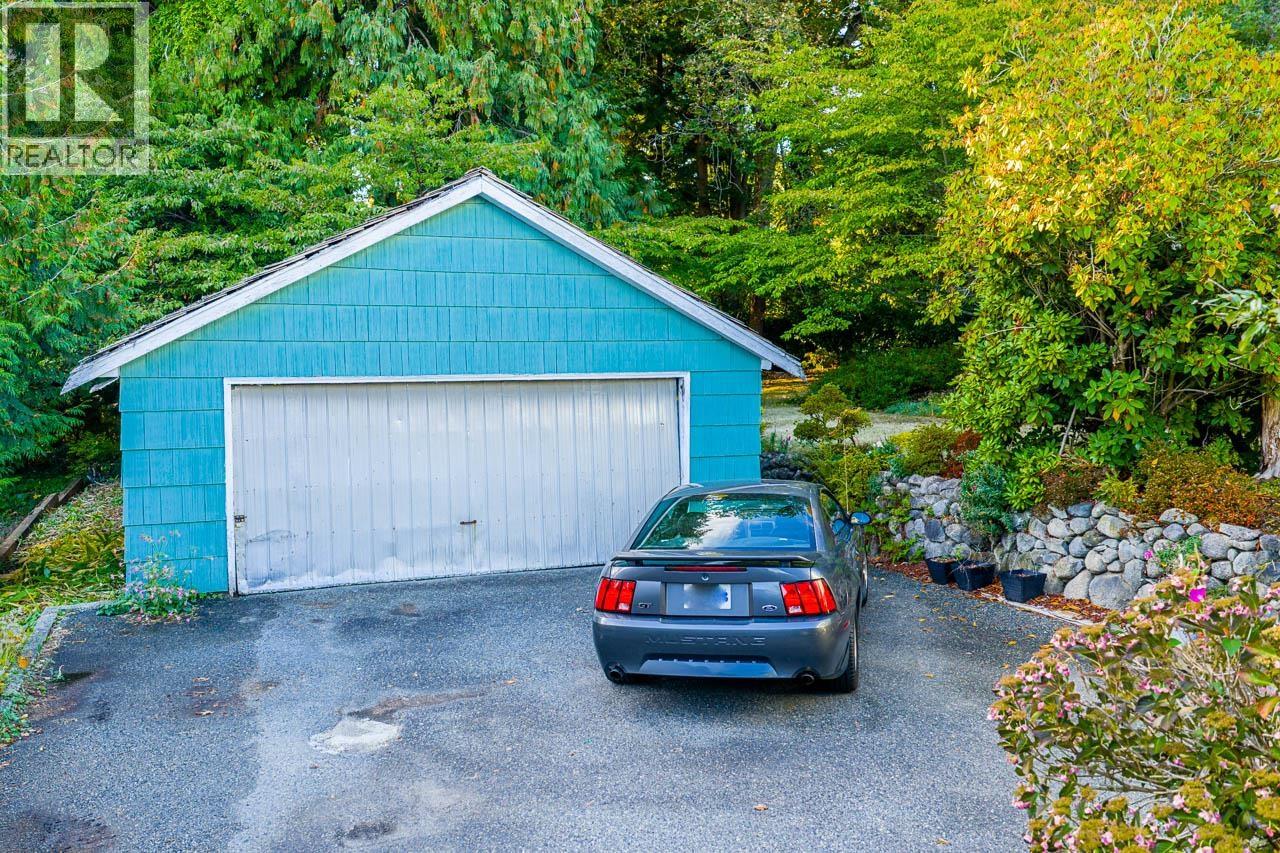 8061 Mcgregor Avenue Property Photo 7