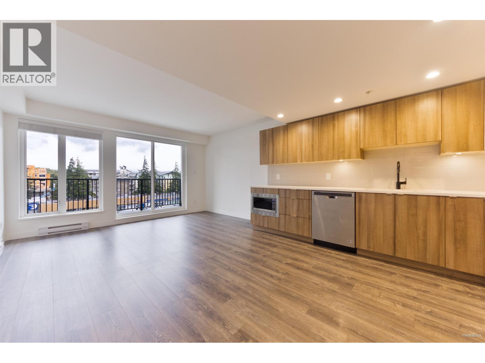 403 1365 Pemberton Avenue Property Photo 11