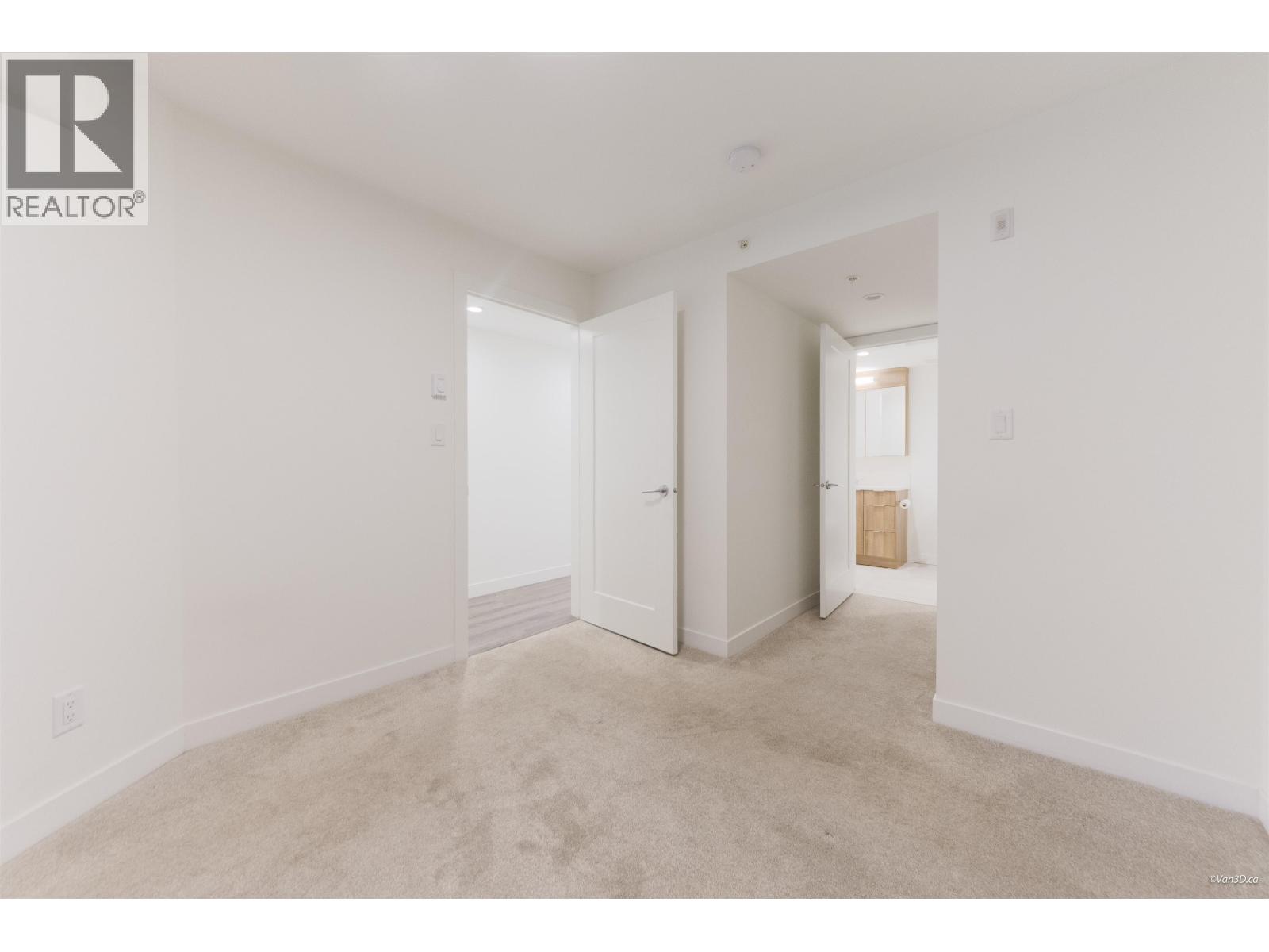 403 1365 Pemberton Avenue Property Photo 17