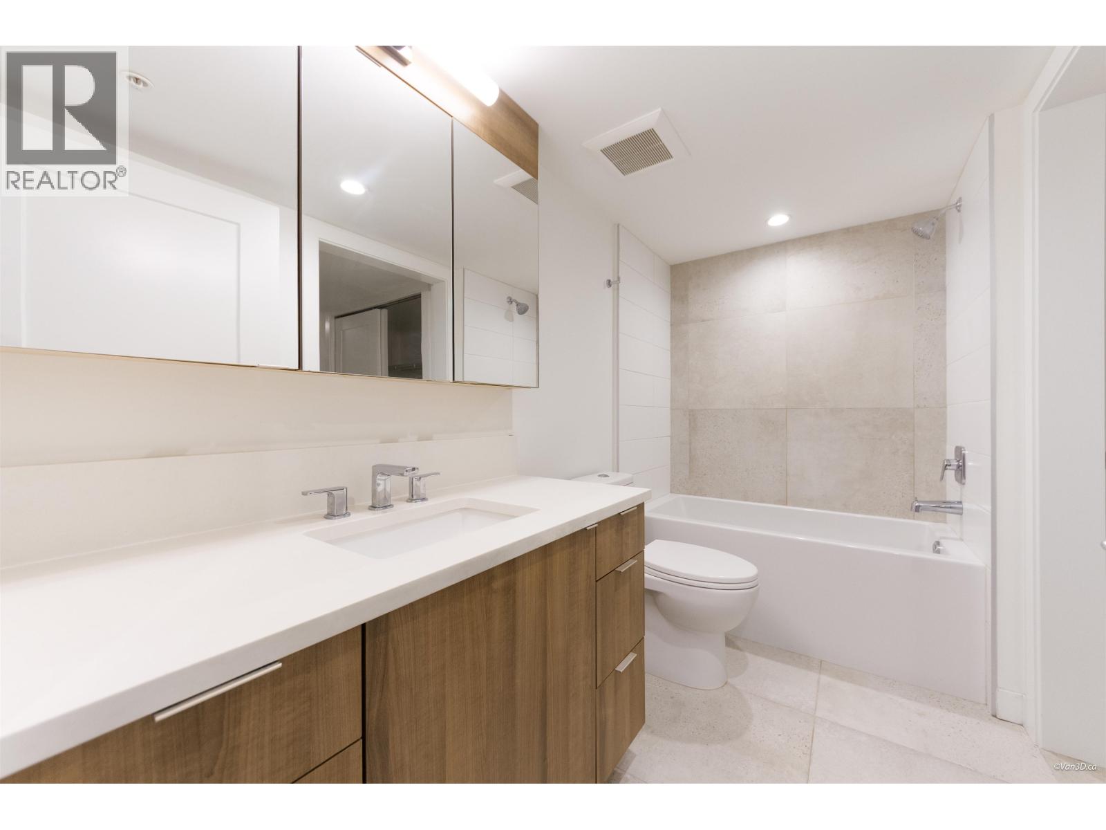 403 1365 Pemberton Avenue Property Photo 19
