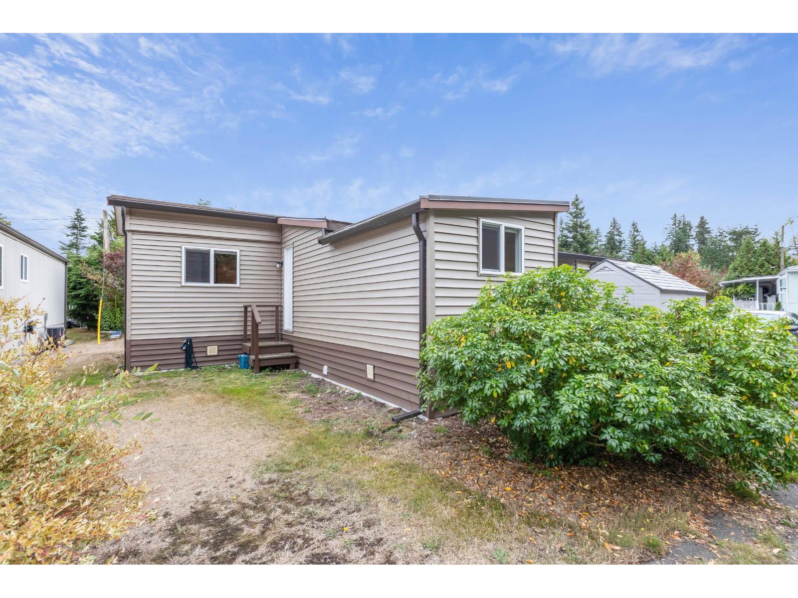 58 3031 200 Street Property Photo 8