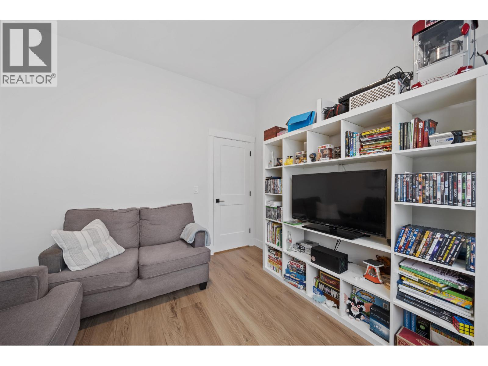 13532 Birdtail Drive Property Photo 11