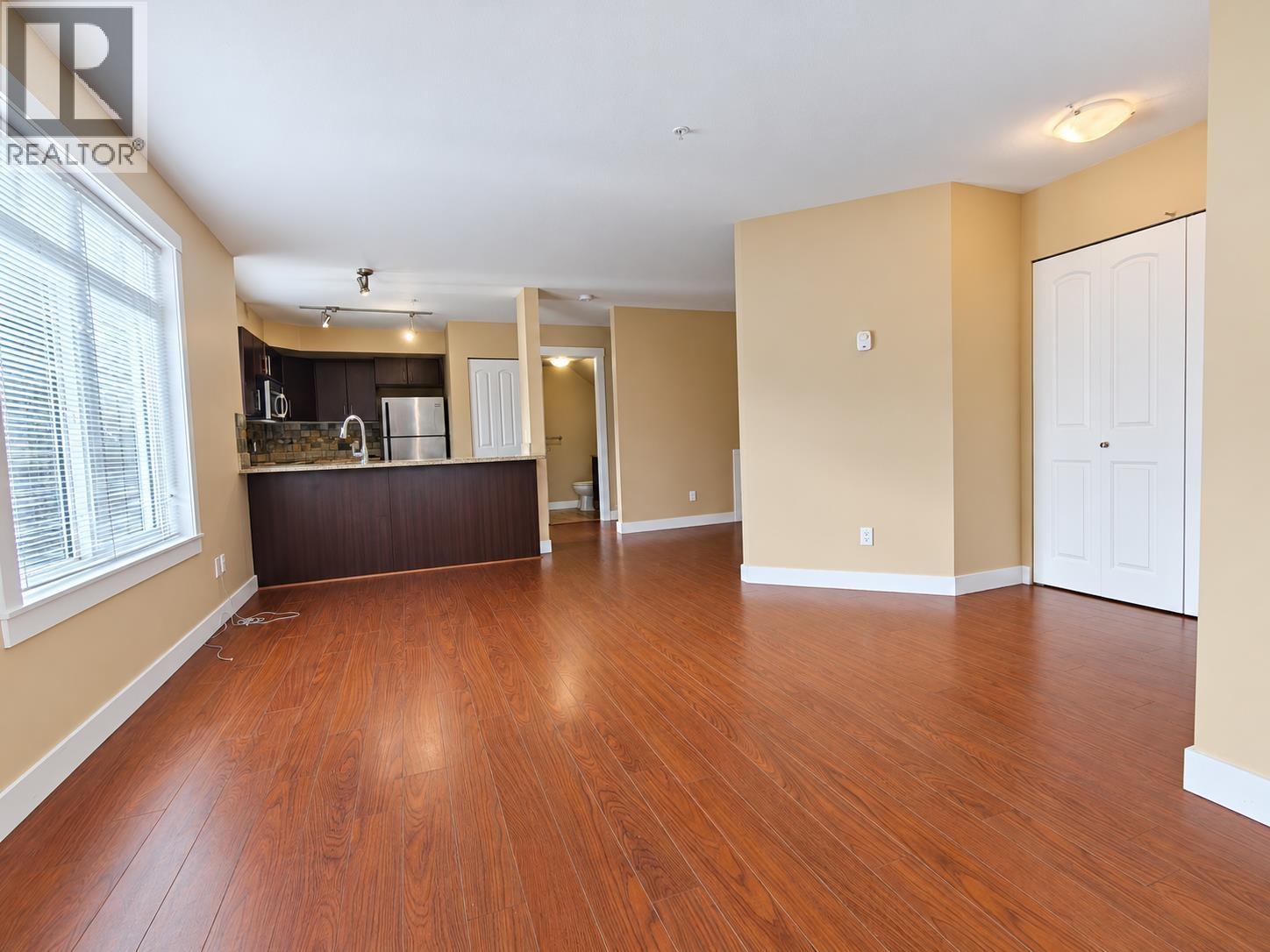57 7428 14th Avenue Property Photo 5
