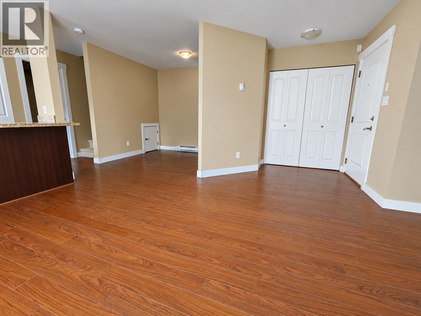 57 7428 14th Avenue Property Photo 9