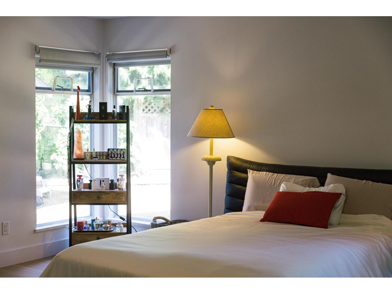 880 164a Street Property Photo 21