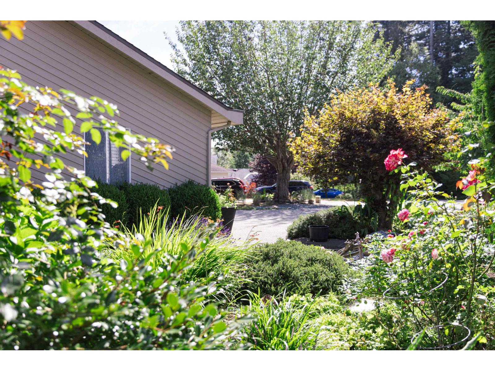 880 164a Street Property Photo 30