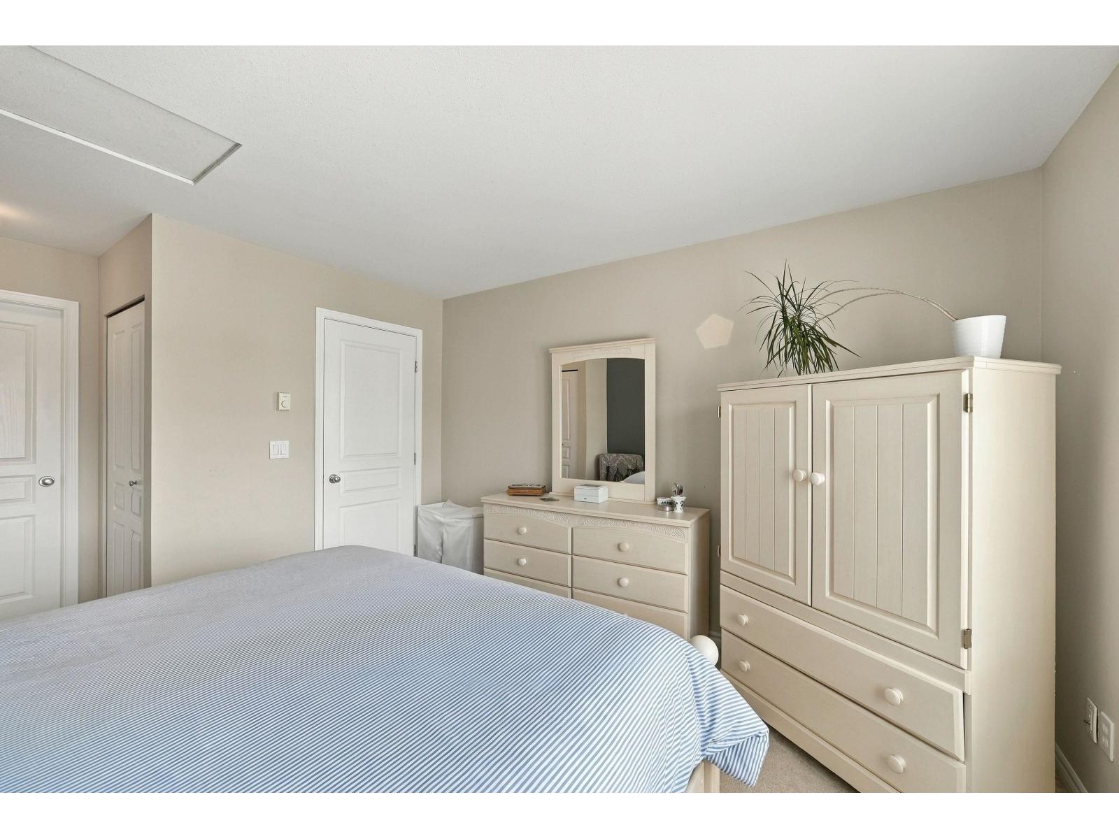 49 18828 69 Avenue Property Photo 12