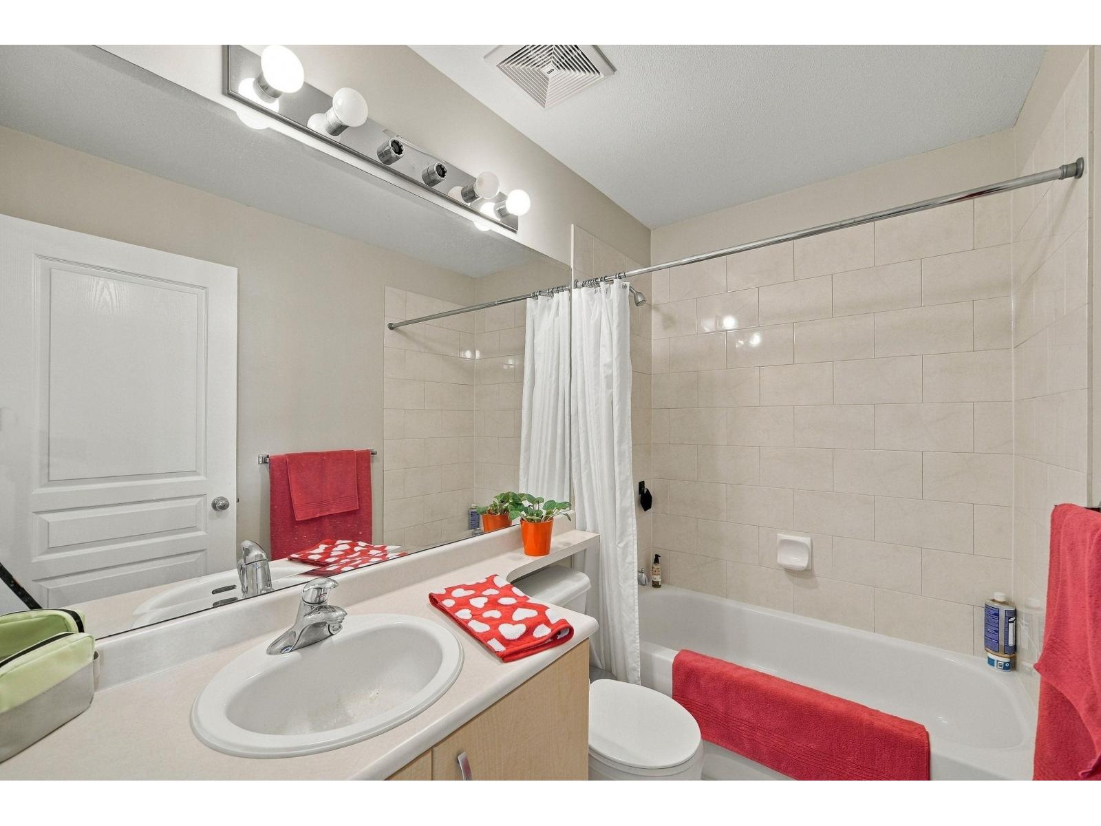49 18828 69 Avenue Property Photo 16