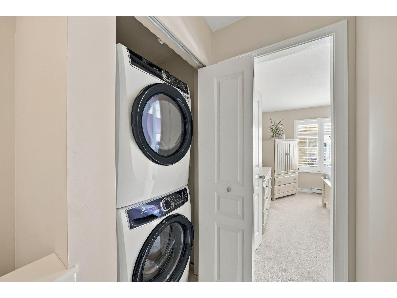 49 18828 69 Avenue Property Photo 19
