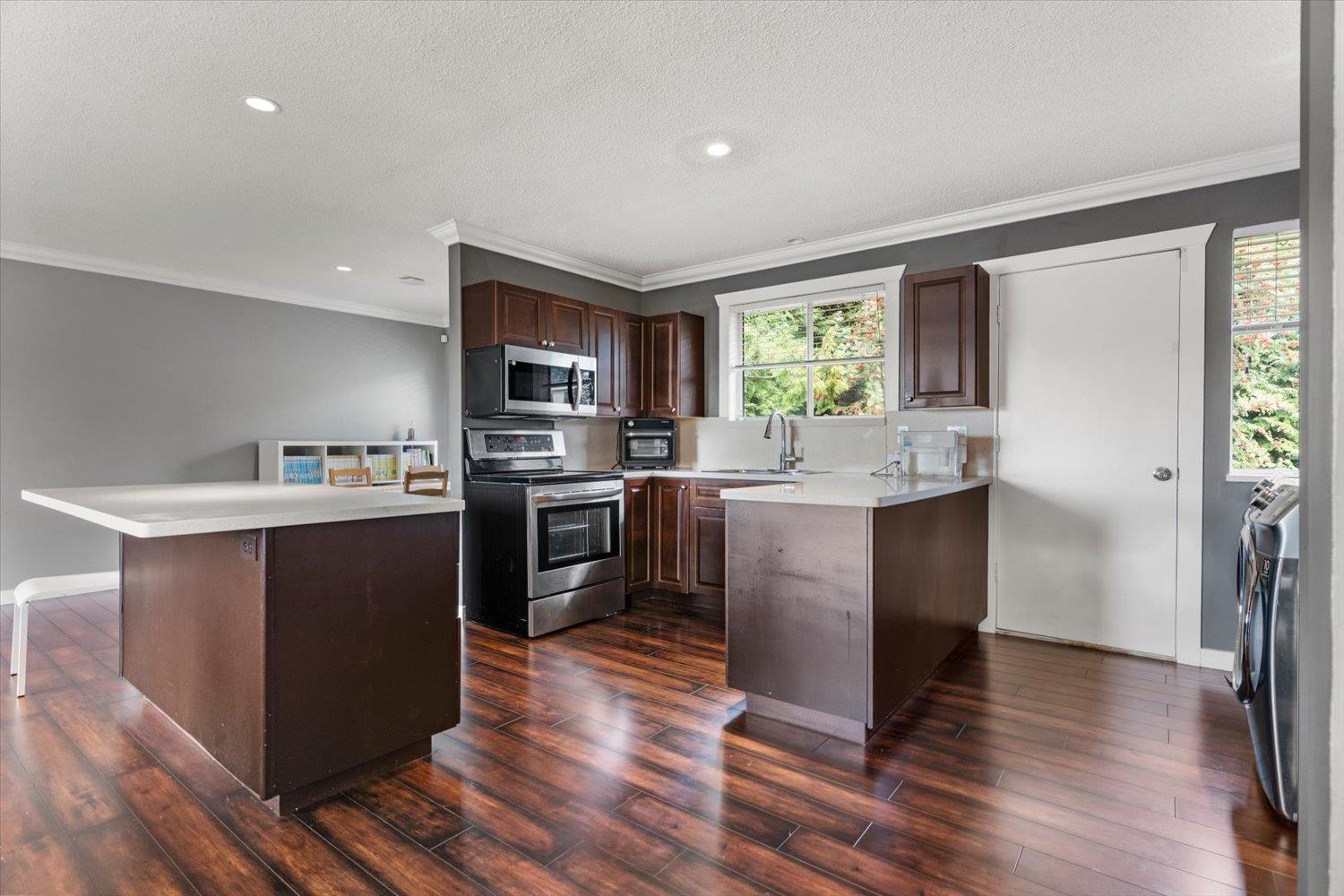 34805 Mccabe Place Property Photo 8