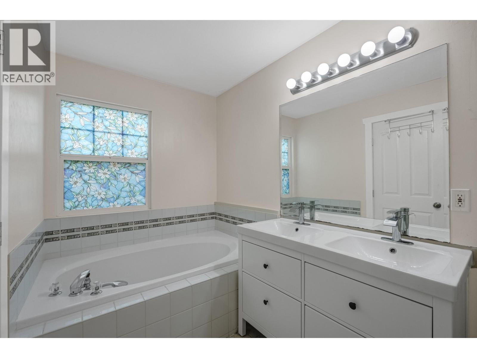 10280 242b Street Property Photo 14