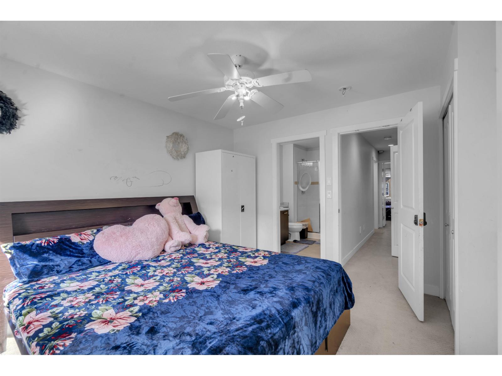 81 5888 144 Street Property Photo 23