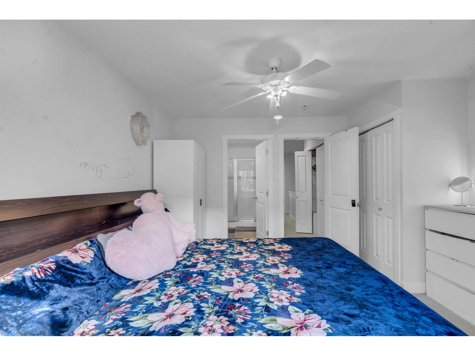 81 5888 144 Street Property Photo 24