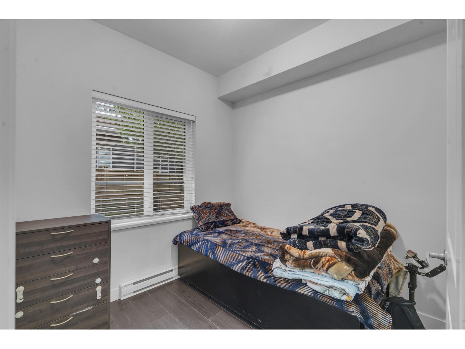 81 5888 144 Street Property Photo 27