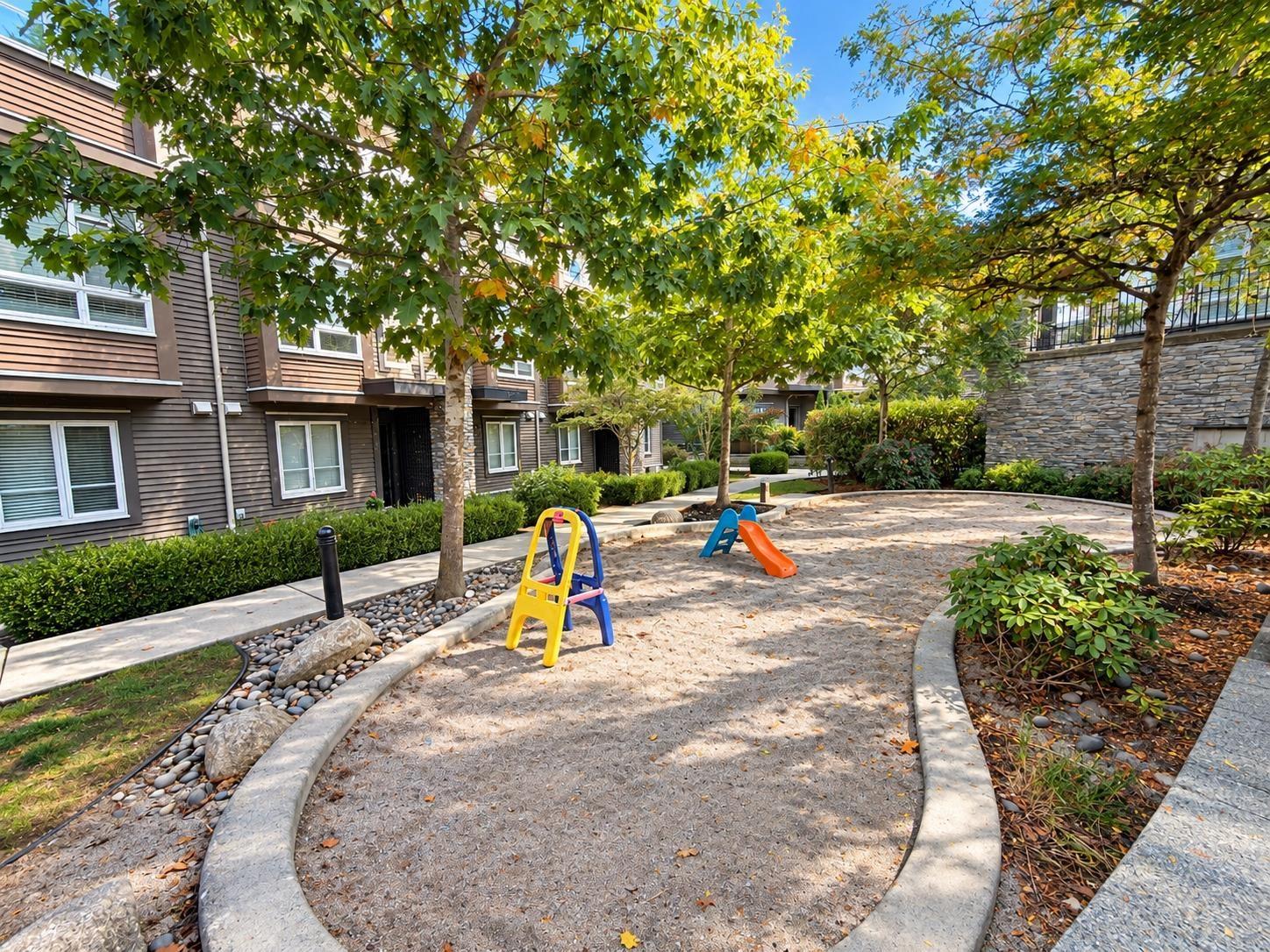 81 5888 144 Street Property Photo 31
