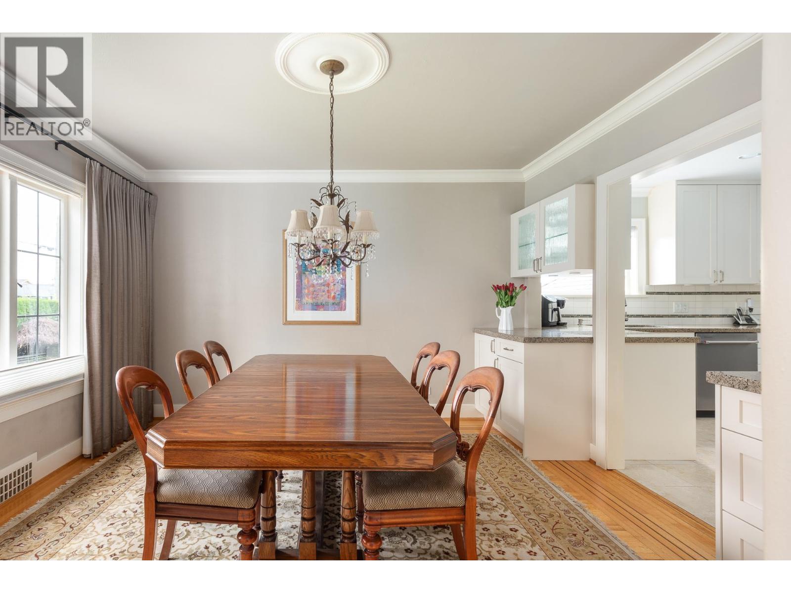 438 Fourth Street Property Photo 7