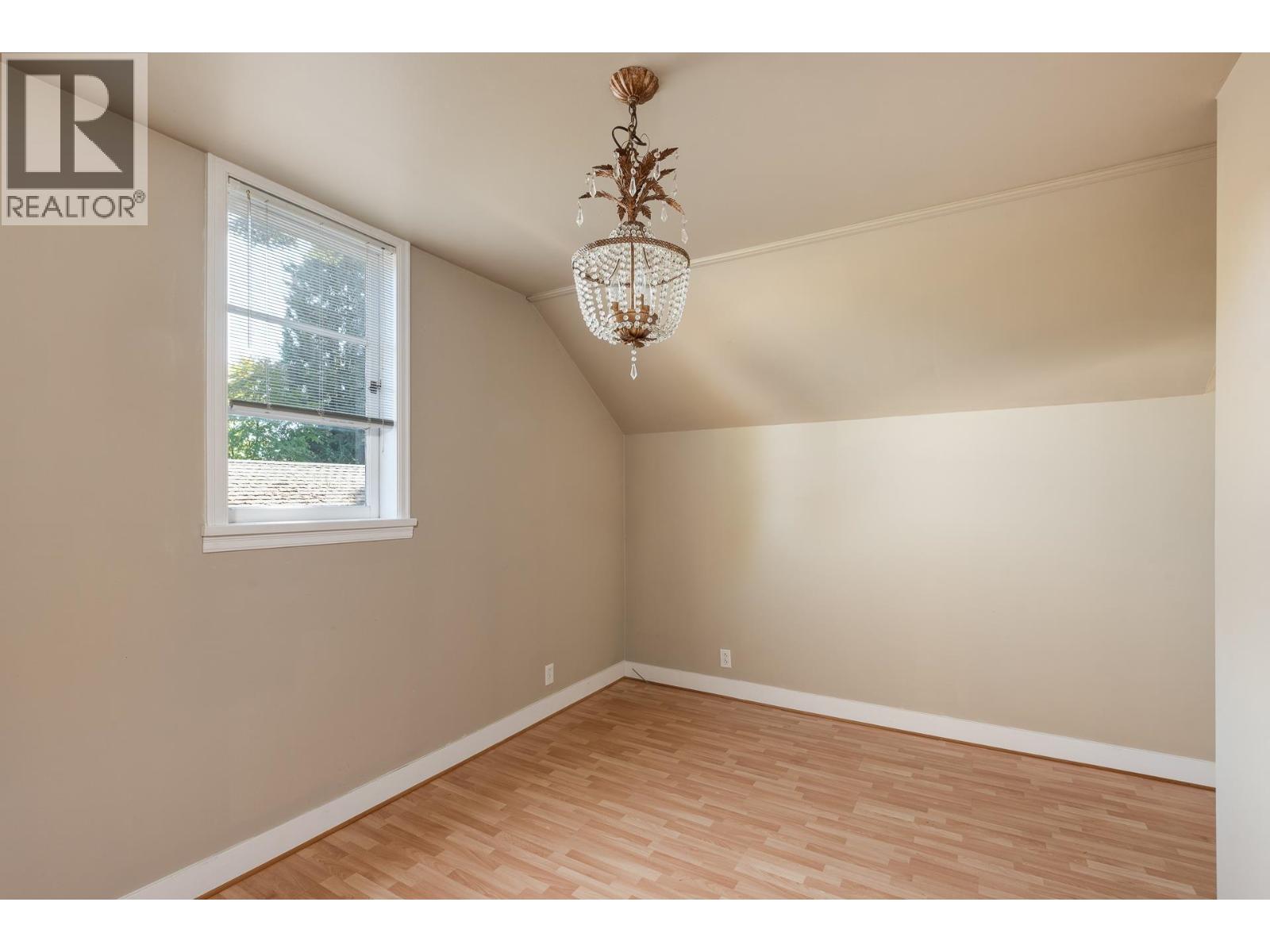 438 Fourth Street Property Photo 18