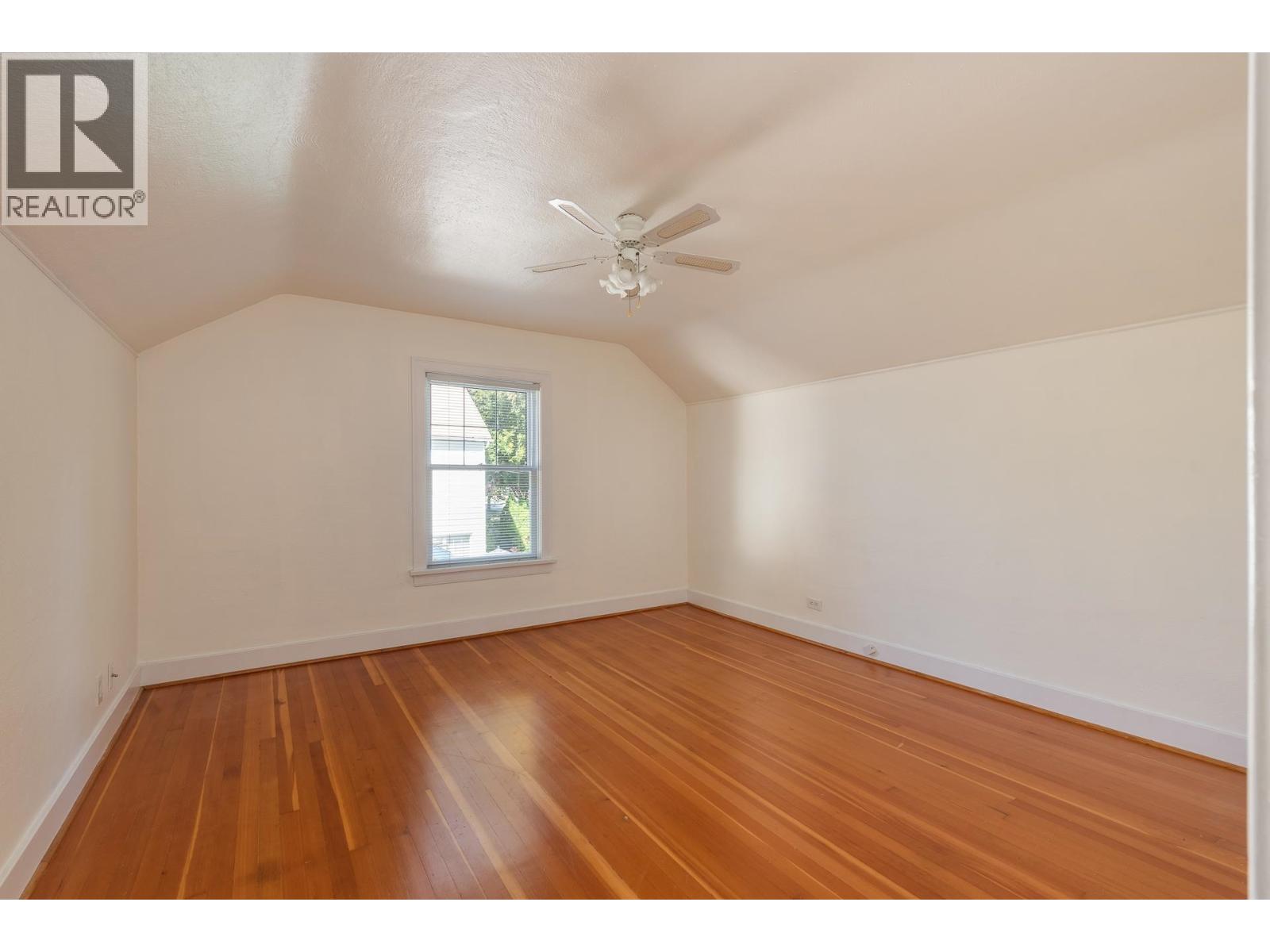 438 Fourth Street Property Photo 22
