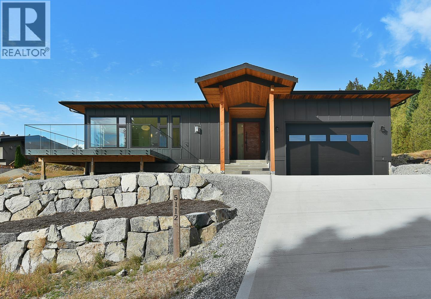 5112 Chapman Road Property Photo 1