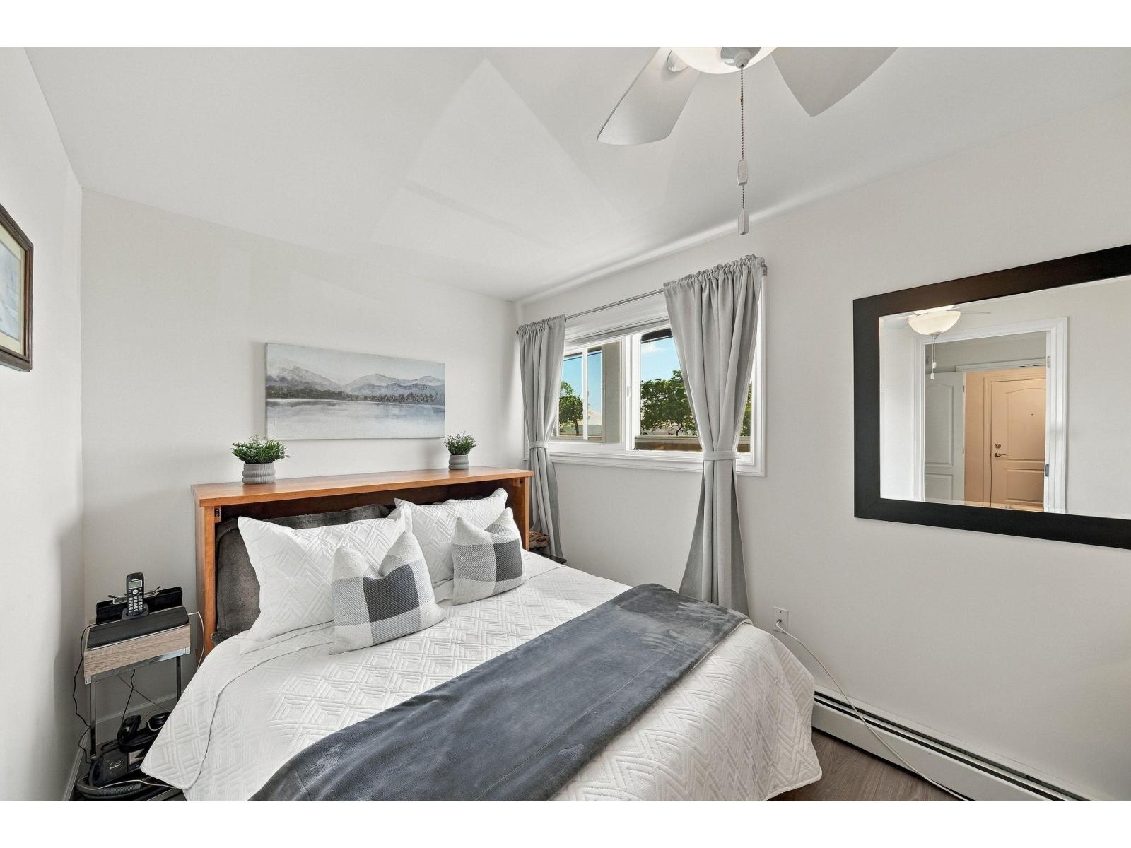 106 14881 Marine Drive Property Photo 9