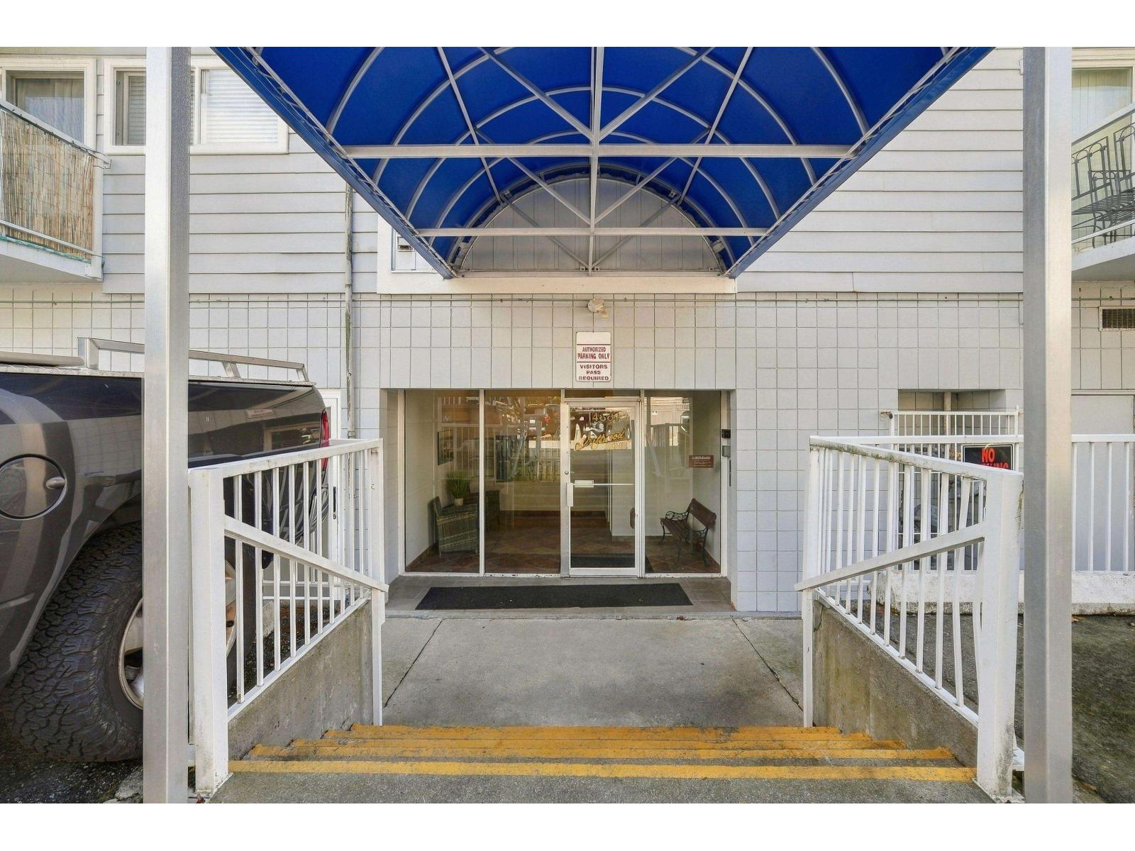 106 14881 Marine Drive Property Photo 15