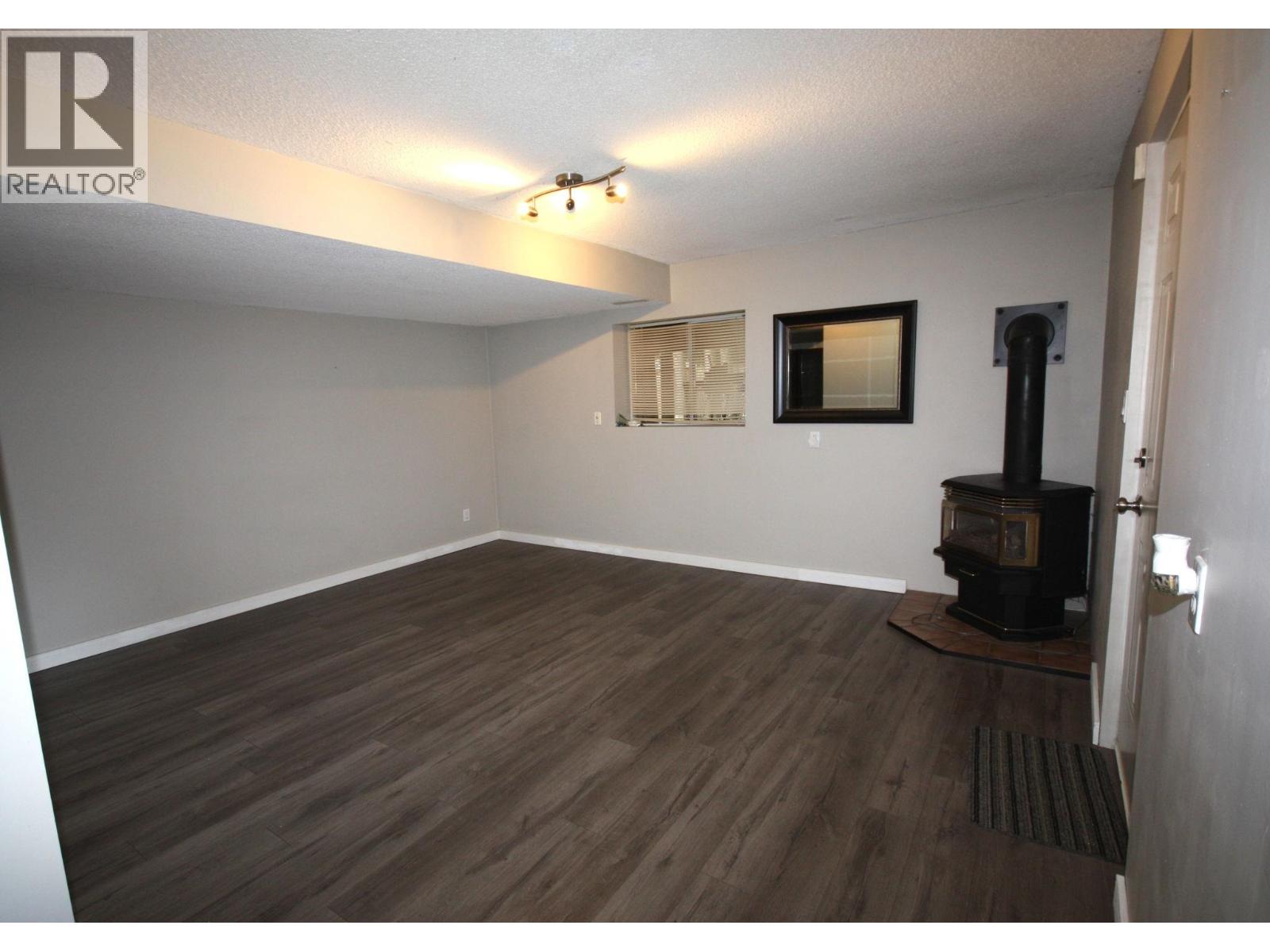 2973 Wembley Drive Property Photo 2
