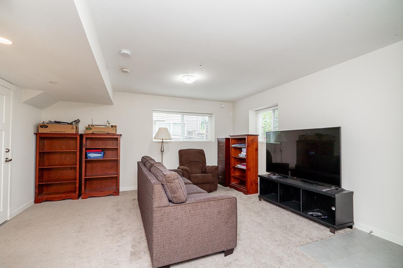 2663 275a Street Property Photo 30