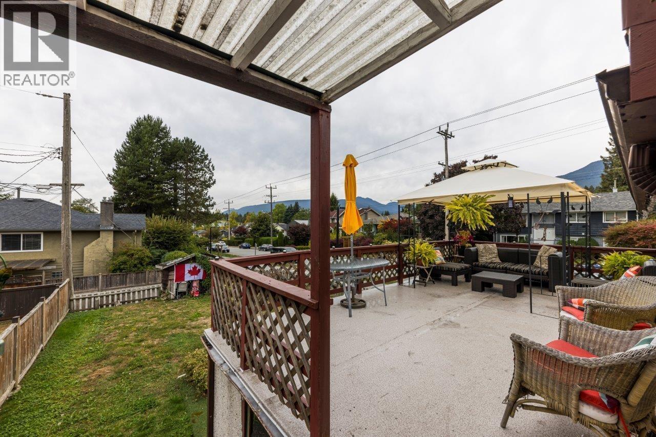 2057 Mahon Avenue Property Photo 24