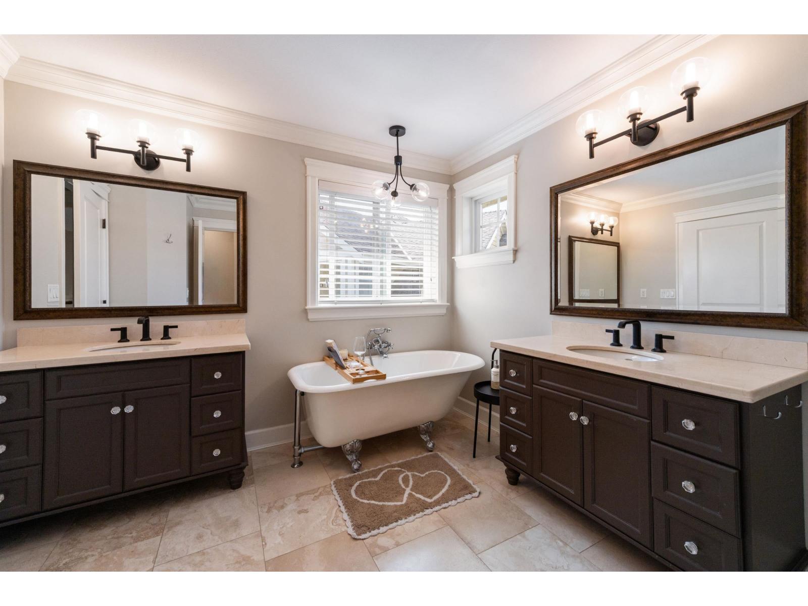 5848 163b Street Property Photo 18