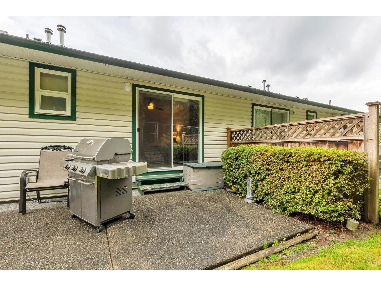 22 34250 Hazelwood Avenue Property Photo 36