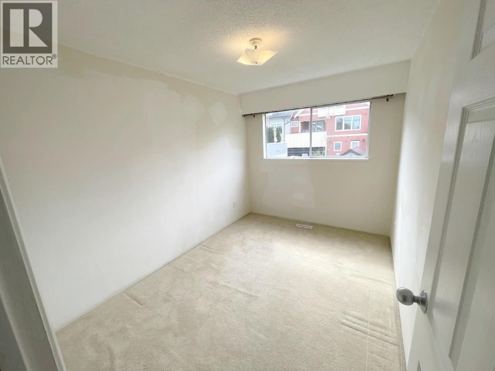 3520 Broadway Street Property Photo 8
