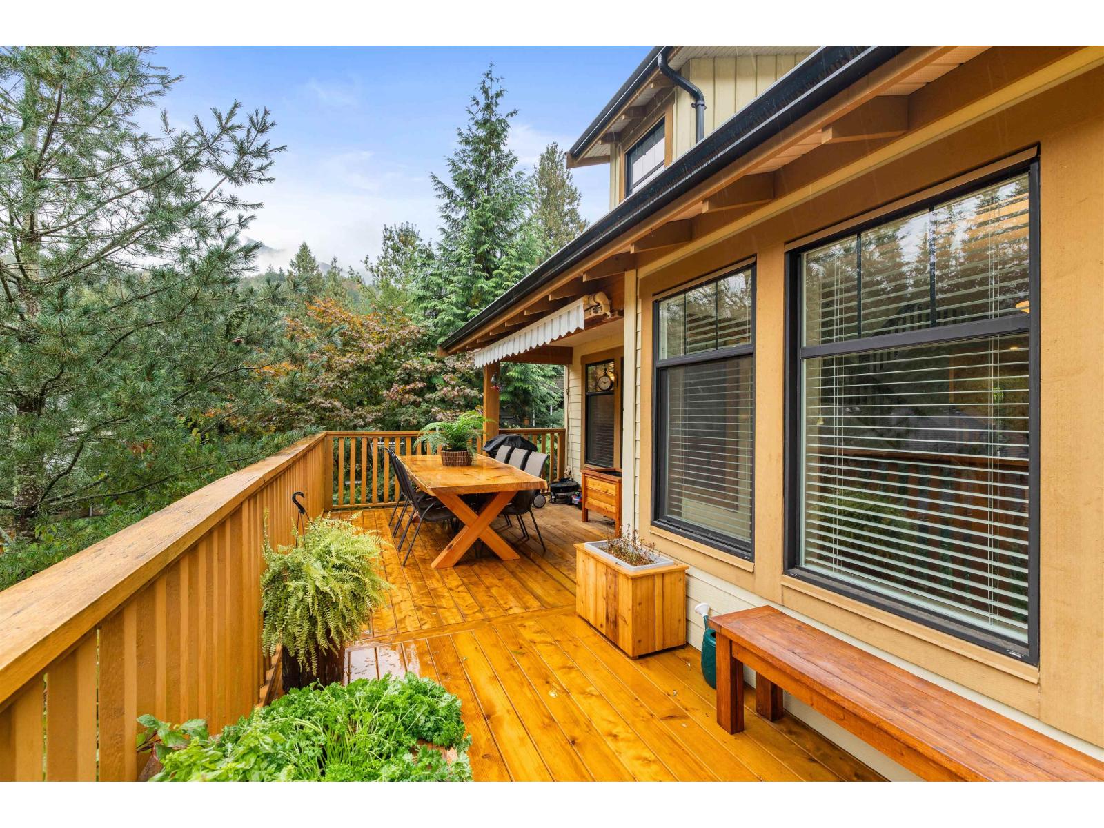 1832 Huckleberry Bend Property Photo 3