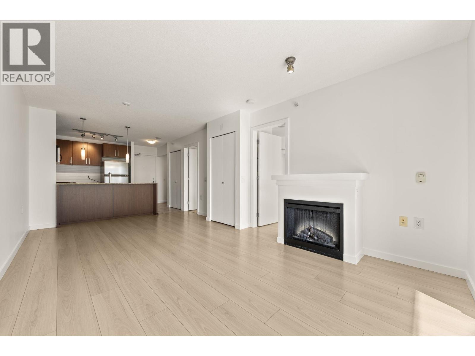 601 9868 Cameron Street Property Photo 10